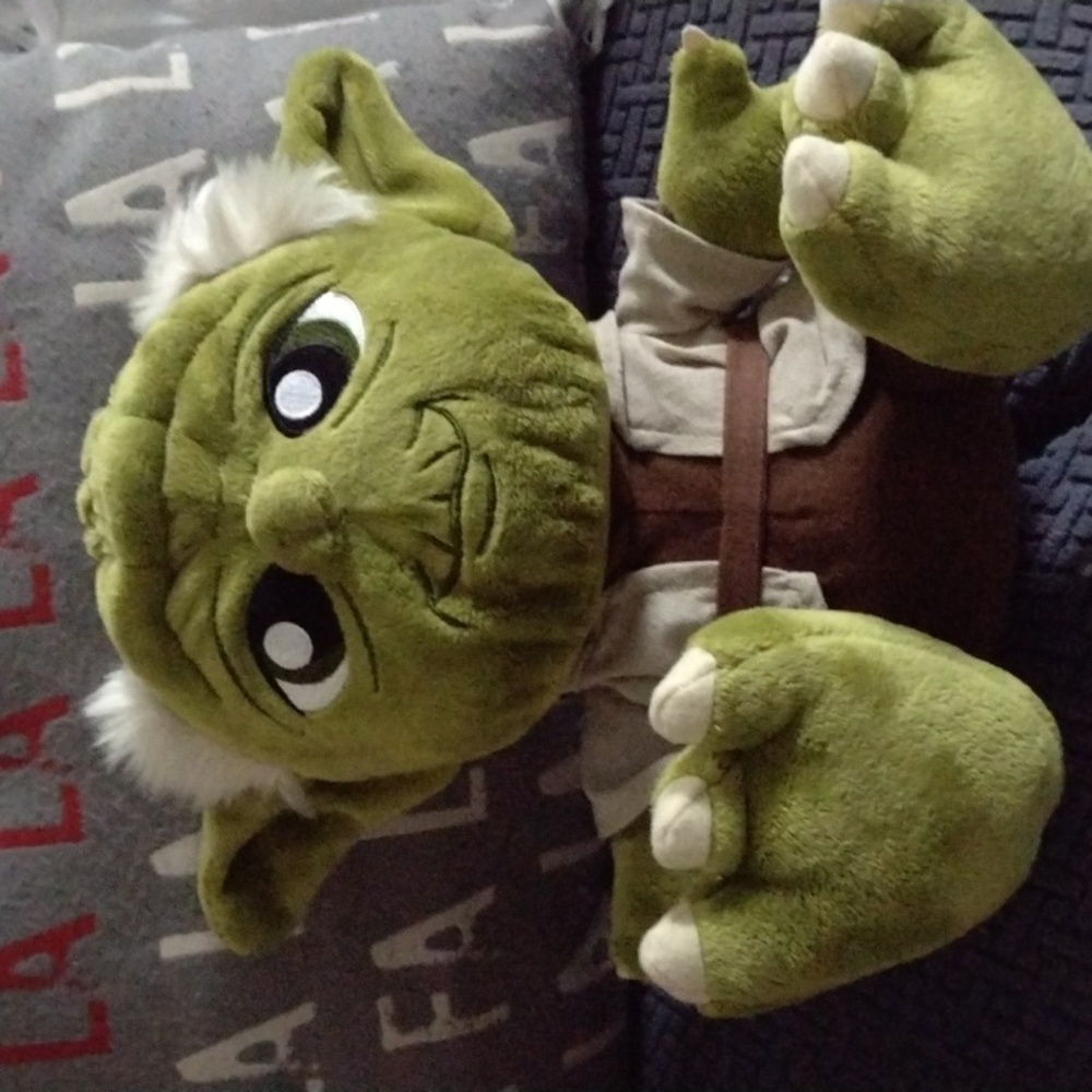 Yoda 10" Big Foot plush